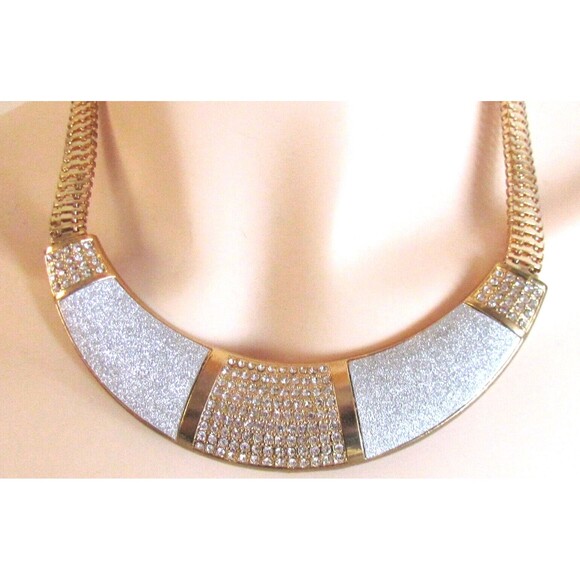 DESIGNER GOLD SILVER CRYSTAL RHIENSTONES DETAIL GOLD CHAIN STATEMENT NECKLACE - Picture 1 of 11
